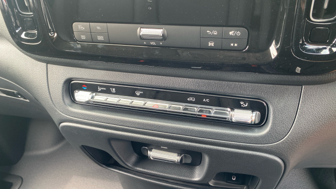 Mercedes-Benz Vito L2 Diesel Rwd 116CDI Select Van 9G-Tronic - Image 27